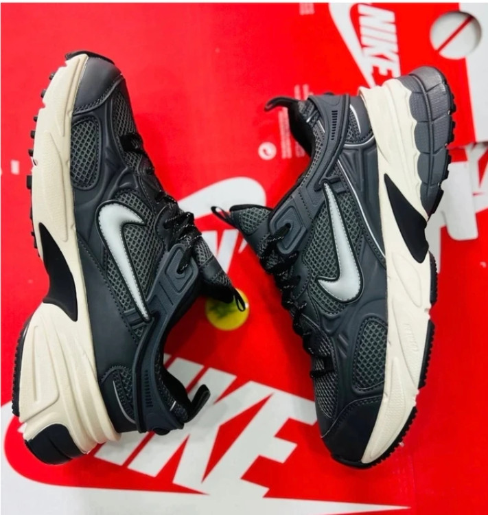 کتونی نایکی وی تو کی ویتنامی وارداتی - سایز 38 تا 45 - Nike V2k Run