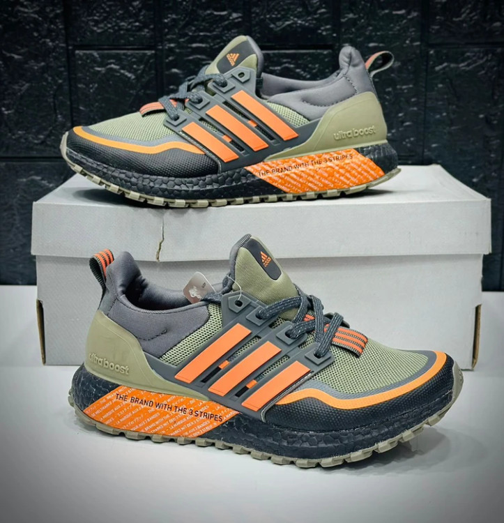 کتونی آدیداس اولترا بوست ویتنامی وارداتی - سایز 36 تا 40 - Adidas Ultraboost
