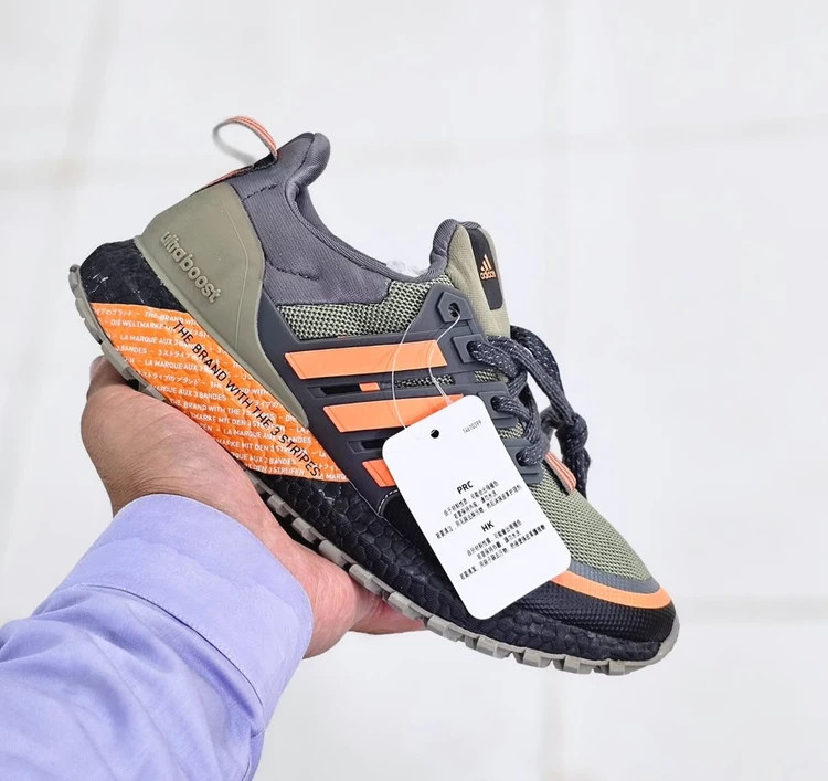 کتونی آدیداس اولترا بوست ویتنامی وارداتی - سایز 36 تا 40 - Adidas Ultraboost