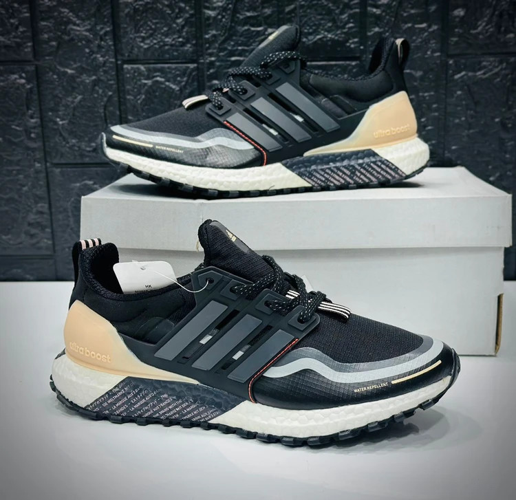کتونی آدیداس اولترا بوست ویتنامی وارداتی - سایز 36 تا 40 - Adidas Ultraboost