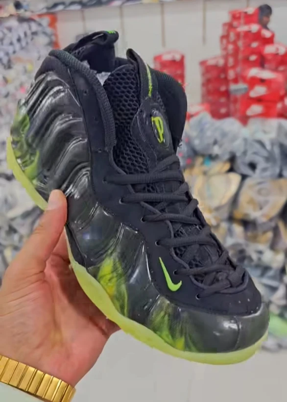 کتونی نایکی ایر وان گلکسی ویتنامی وارداتی - سایز 40 تا 45 - Nike Air Foamposite One Galaxy