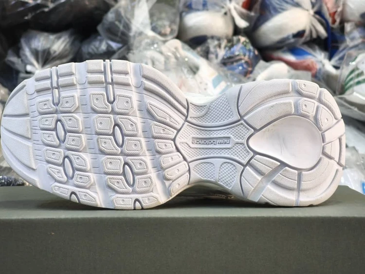 کتونی نیوبالانس 530v3 زیره بالانسیاگا ویتنامی وارداتی - سایز 36 تا 40 - Newbalance 530v3