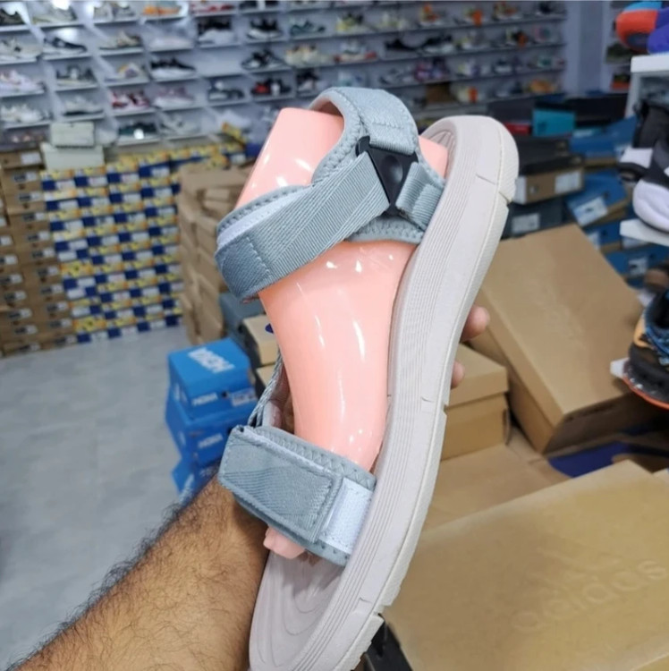 صندل اسکیچرز ویتنامی وارداتی - سایز 38 تا 45