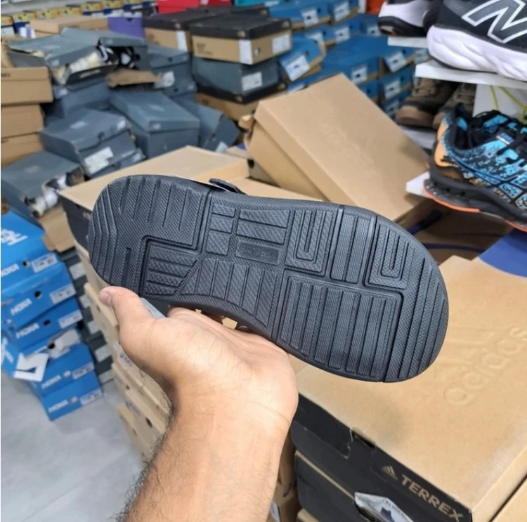 صندل اسکیچرز ویتنامی وارداتی - سایز 38 تا 45