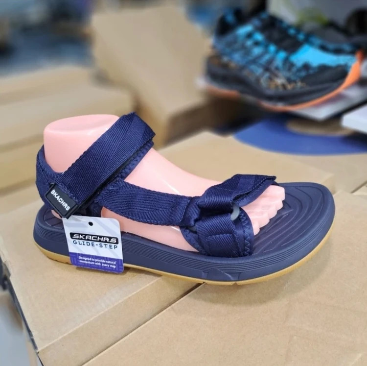 صندل اسکیچرز ویتنامی وارداتی - سایز 38 تا 45