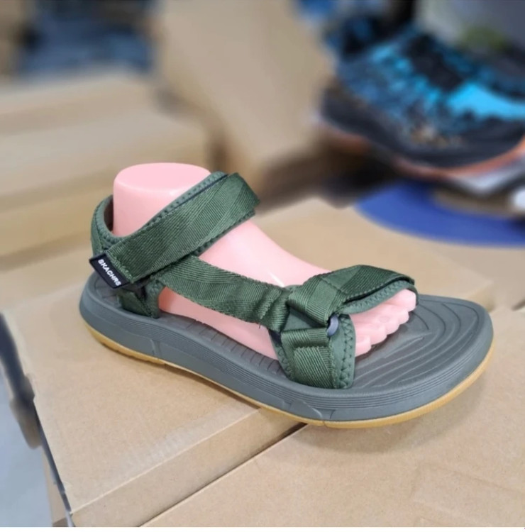 صندل اسکیچرز ویتنامی وارداتی - سایز 38 تا 45