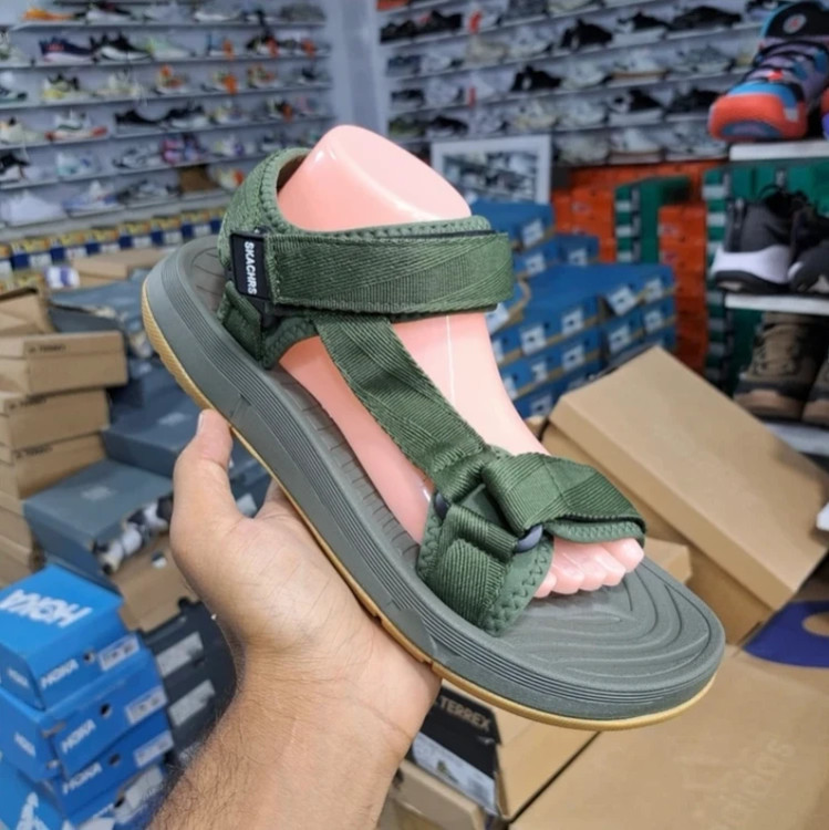 صندل اسکیچرز ویتنامی وارداتی - سایز 38 تا 45