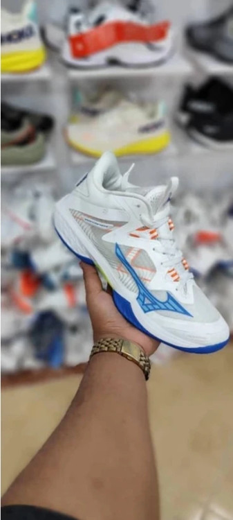 کتونی میزانو ویتنامی وارداتی مناسب والیبال، بدمینتون و... - سایز 40 تا 45 - Mizauno Wave Lithning ZY