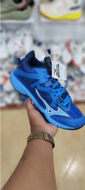 کتونی میزانو ویتنامی وارداتی مناسب والیبال، بدمینتون و... - سایز 40 تا 45 - Mizauno Wave Lithning ZY