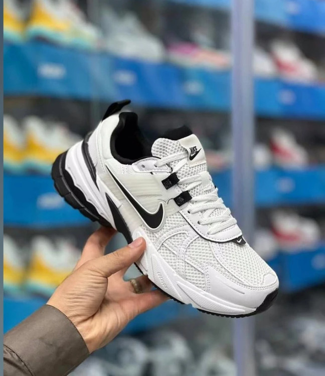 کتونی نایکی وی تو کی ویتنامی وارداتی - سایز 38 تا 45 - Nike V2k Run