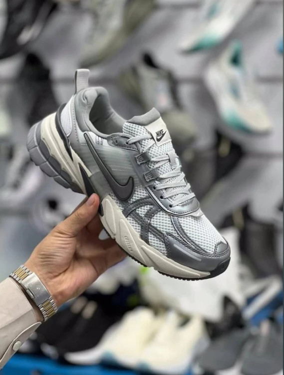 کتونی نایکی وی تو کی ویتنامی وارداتی - سایز 38 تا 45 - Nike V2k Run