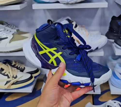 کتونی آسیکس مناسب والیبال، بدمینتون، تنیس، پدل ویتنامی وارداتی - سایز 40 تا 44 - Asics Metarise