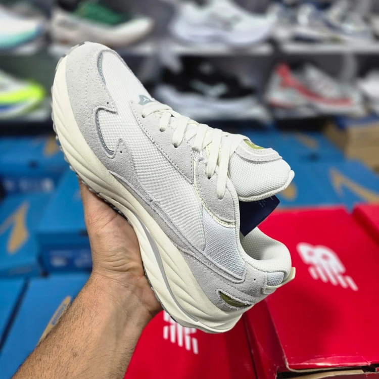 کتونی میزانو ویو رایدر بتا ویتنامی وارداتی  - سایز 40 تا 45 - Mizuno x Graphpaper Wave Rider Beta