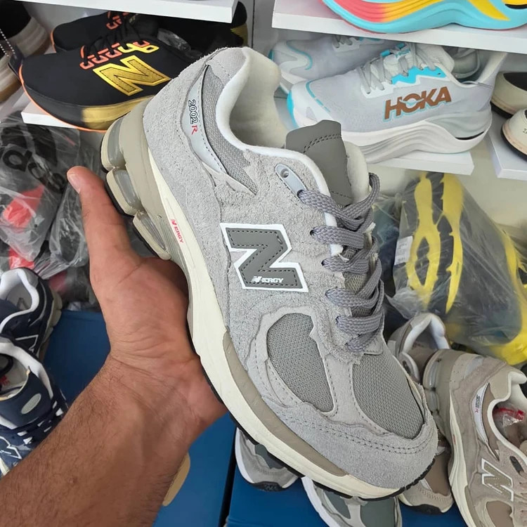 کتونی نیوبالانس 2002R ویتنامی وارداتی - سایز 40 تا 45 - Newbalance 2002R