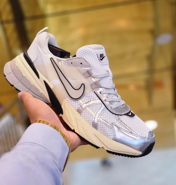 کتونی نایکی وی تو کی ویتنامی وارداتی - سایز 37 تا 45 - Nike V2k Run