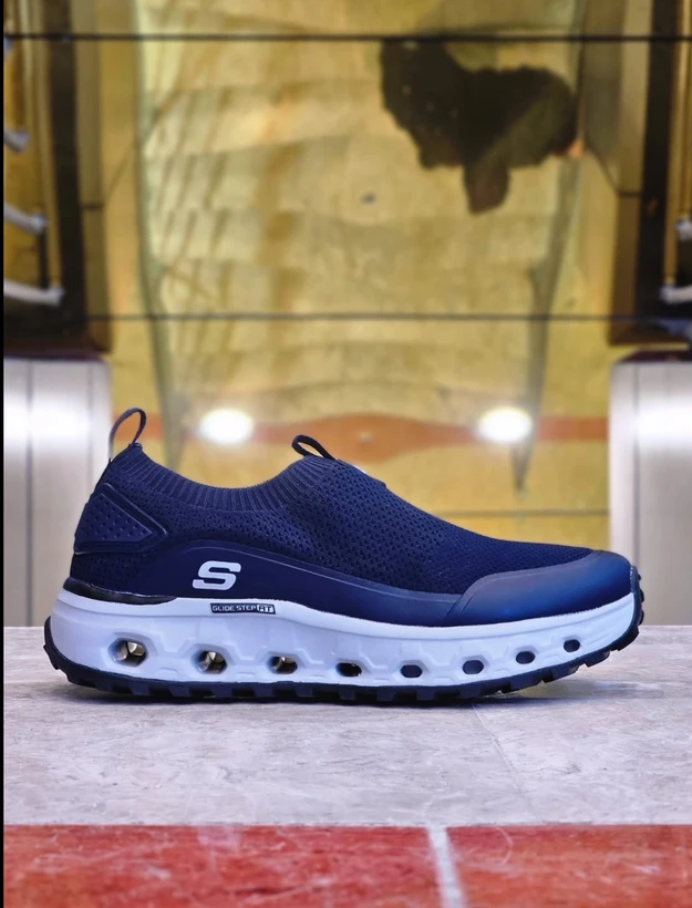 کتونی اسکیچرز ویتنامی وارداتی  - سایز 40 تا 45 - Skechers Glide Step Hands-Free Slip-ins