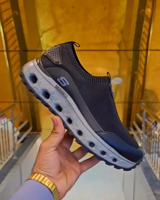 کتونی اسکیچرز ویتنامی وارداتی  - سایز 40 تا 45 - Skechers Glide Step Hands-Free Slip-ins