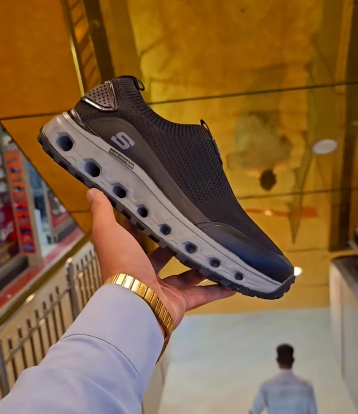 کتونی اسکیچرز ویتنامی وارداتی  - سایز 40 تا 45 - Skechers Glide Step Hands-Free Slip-ins