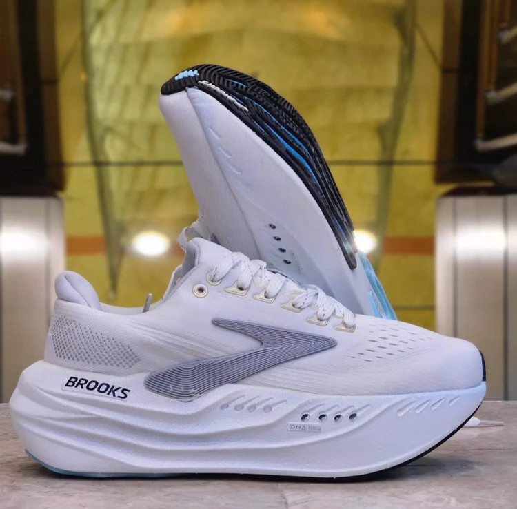 کتونی بروکس گلیسرین 22 ویتنامی وارداتی - سایز 36 تا 40 - Brooks Glycerin StealthFit 22