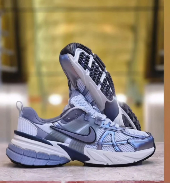 کتونی نایکی وی تو کی ویتنامی وارداتی - سایز 37 تا 45 - Nike V2k Run