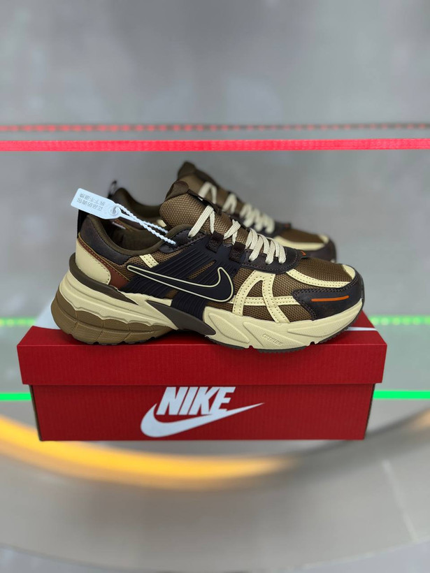 کتونی نایکی وی تو کی ویتنامی وارداتی - سایز 40 تا 45 - Nike V2k Run