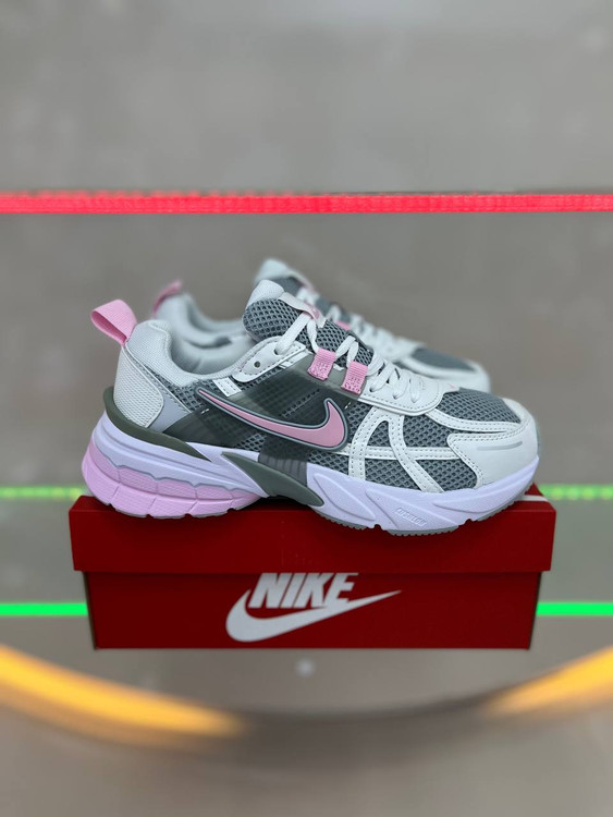 کتونی نایکی وی تو کی ویتنامی وارداتی - سایز 37 تا 40 - Nike V2k Run