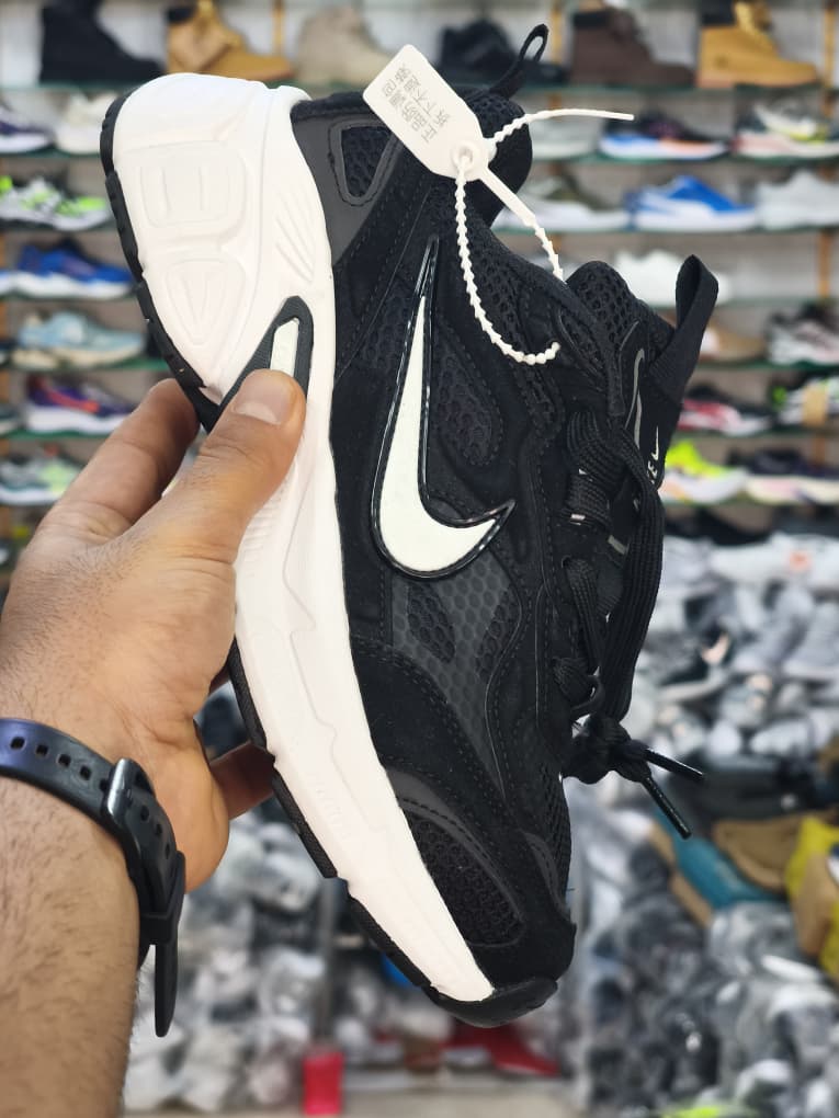 کتونی نایکی وی فایو کی ویتنامی وارداتی - سایز 37 تا 40 - Nike V5k Run کپی