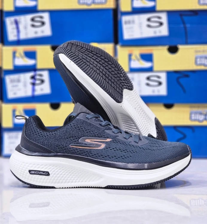 کتونی اسکیچرز گو ران 2025 ویتنامی وارداتی - سایز 40 تا 45 - Skechers Max Cushioning Gorun