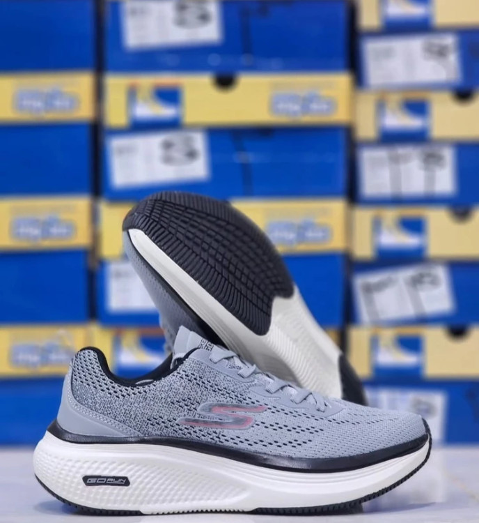 کتونی اسکیچرز گو ران 2025 ویتنامی وارداتی - سایز 40 تا 45 - Skechers Max Cushioning Gorun