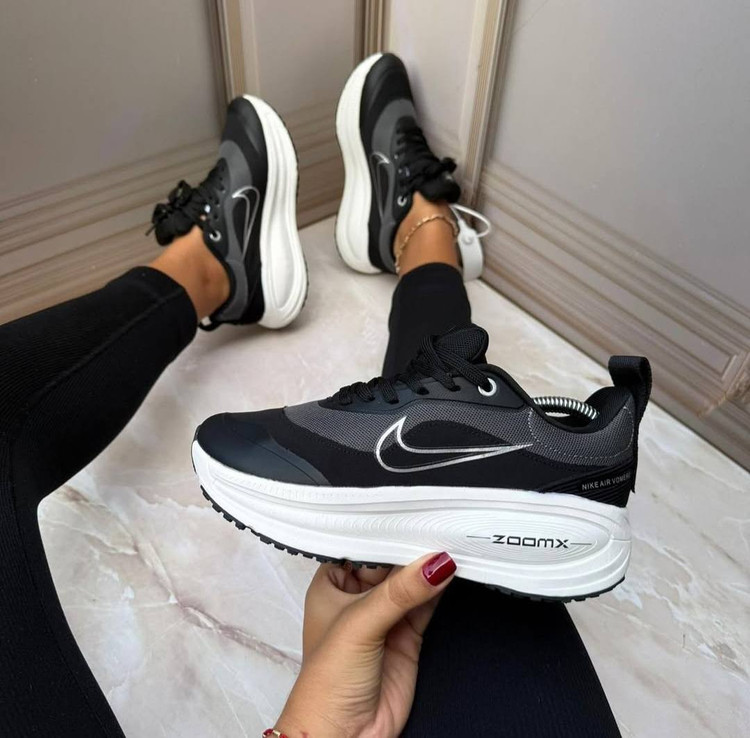 کتونی نایکی ایر ومرو 18 ویتنامی وارداتی - سایز 37 تا 45 - Nike Air Vomero 18