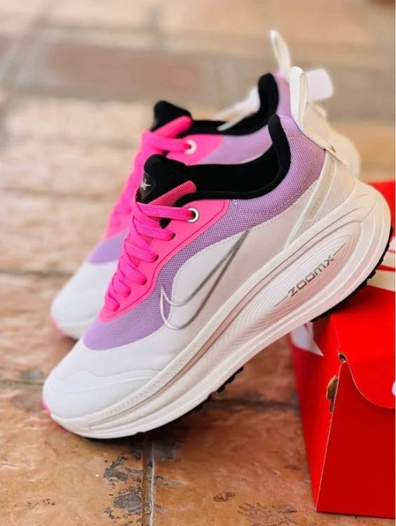 کتونی نایکی ایر ومرو 18 ویتنامی وارداتی - سایز 37 تا 40 - Nike Air Vomero 18