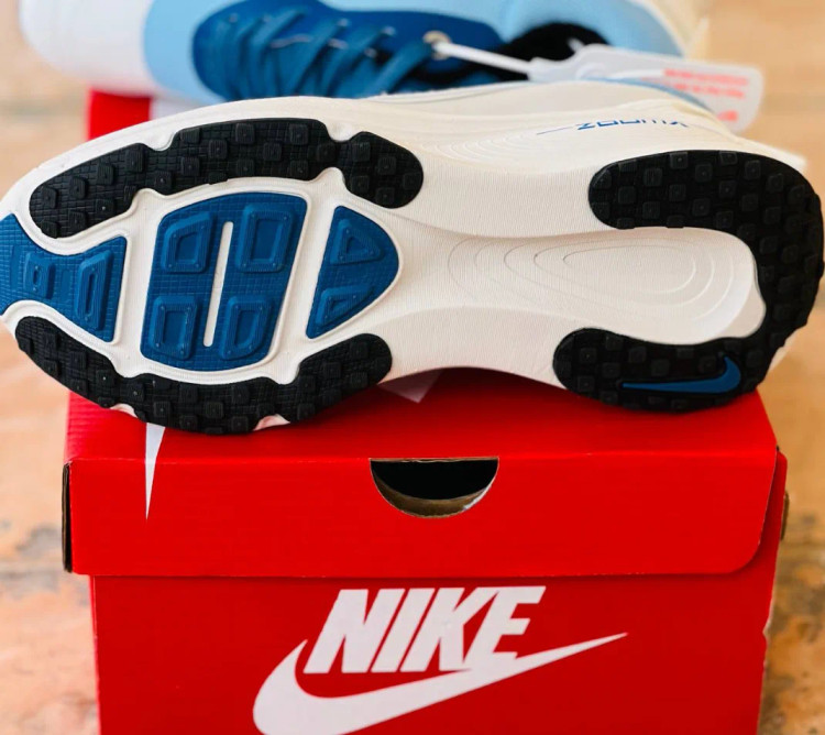 کتونی نایکی ایر ومرو 18 ویتنامی وارداتی - سایز 37 تا 40 - Nike Air Vomero 18