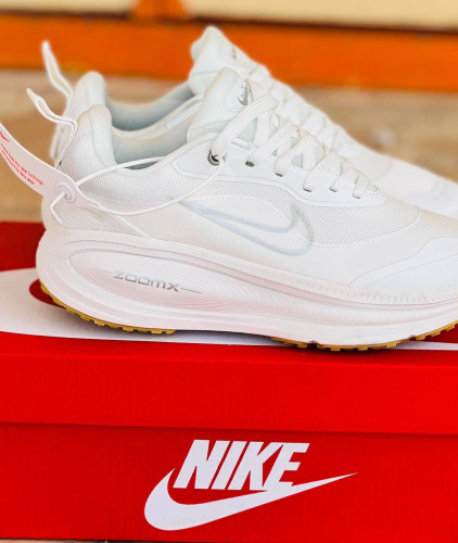 کتونی نایکی ایر ومرو 18 ویتنامی وارداتی - سایز 37 تا 45 - Nike Air Vomero 18