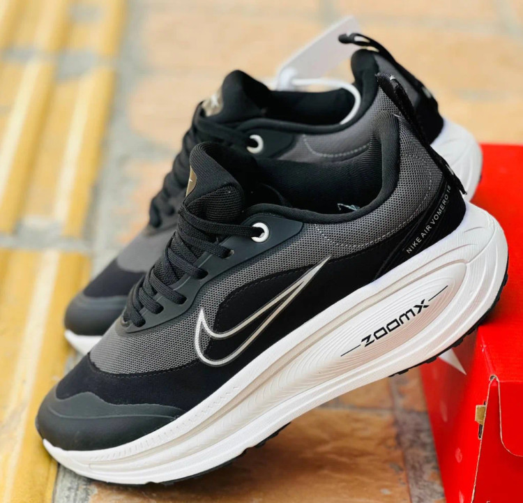 کتونی نایکی ایر ومرو 18 ویتنامی وارداتی - سایز 37 تا 45 - Nike Air Vomero 18