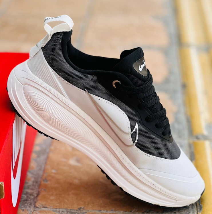 کتونی نایکی ایر ومرو 18 ویتنامی وارداتی - سایز 40 تا 45 - Nike Air Vomero 18