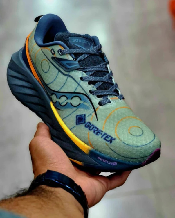 کتونی ساکونی تریمپ 22 ویتنامی وارداتی - سایز 40 تا 45 - Saucony Triumph 22