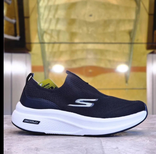 کتونی اسکیچرز گو ران 2025 ویتنامی وارداتی - سایز 37 تا 40 - Skechers Max Cushioning Gorun
