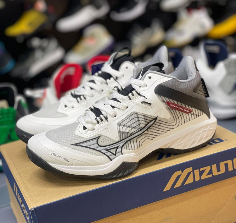 کتونی میزانو ویو لایتنینگ ویتنامی وارداتی - مناسب والیبال - سایز 40 تا 45 - Mizuno Wave Lithning ZY