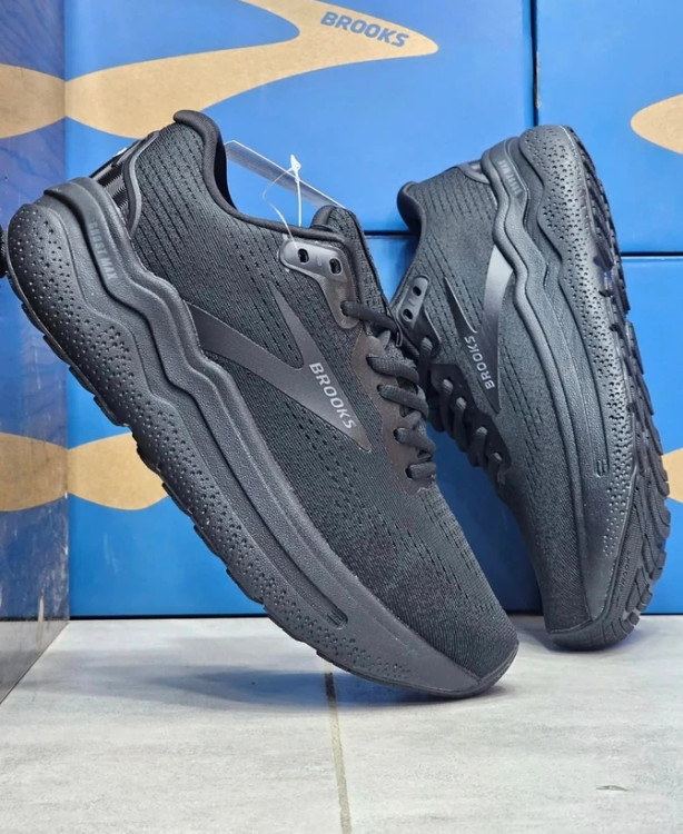 کتونی بروکس گاست مکس 2 - سایز 40 تا 45 - Brooks Ghost Max 2