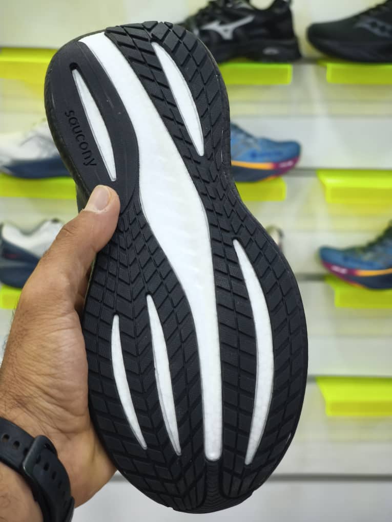 کتونی ساکونی تریمپ 22 ویتنامی وارداتی - سایز 36 تا 45 - Saucony Triumph 22