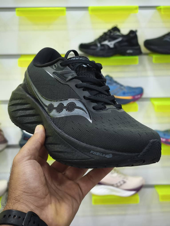 کتونی ساکونی تریمپ 22 ویتنامی وارداتی - سایز 36 تا 45 - Saucony Triumph 22