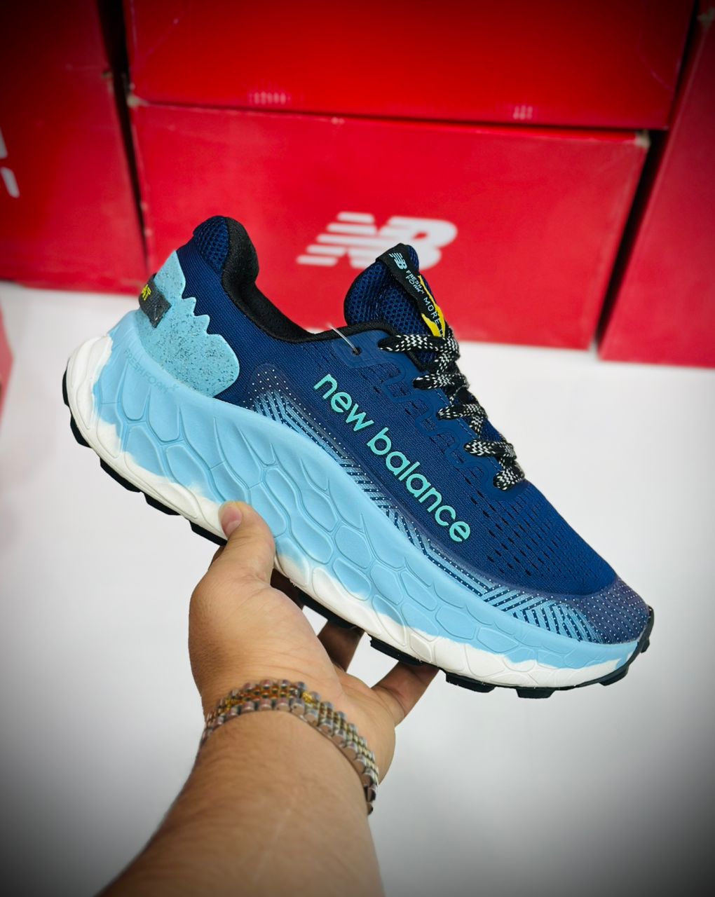 کتونی نیوبالانس فرش فوم تریل - سایز 40 تا 45 - New Balance Fresh Foam X More Trail V3