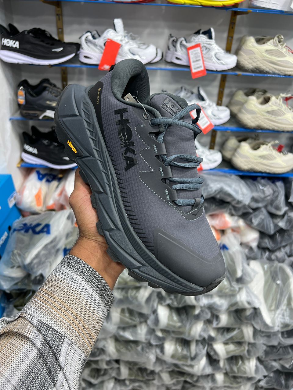 کتونی هوکا اسکای لاین گورتکس - سایز 40 تا 45 - Hoka Skyline-Float X Gore-Tex