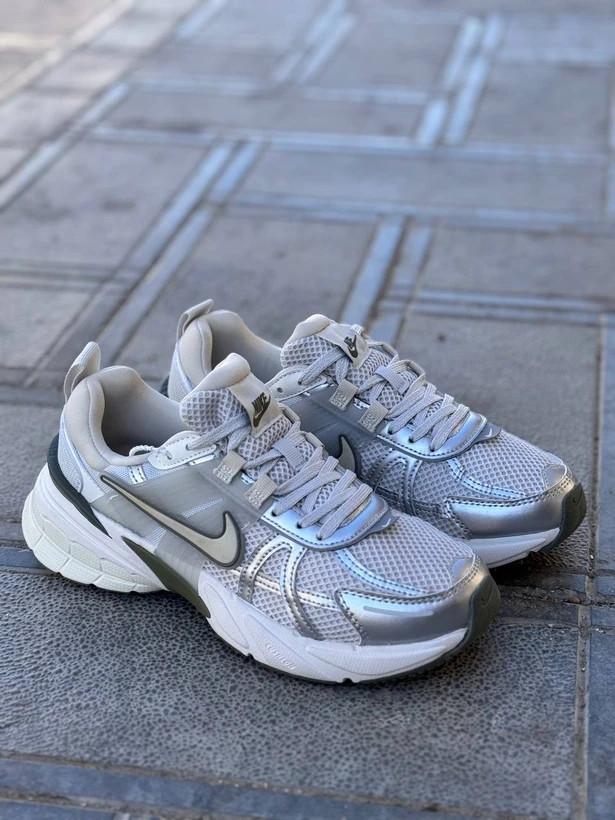کتونی نایکی وی تو کی ویتنامی وارداتی - سایز 38 تا 45 - Nike V2k Run