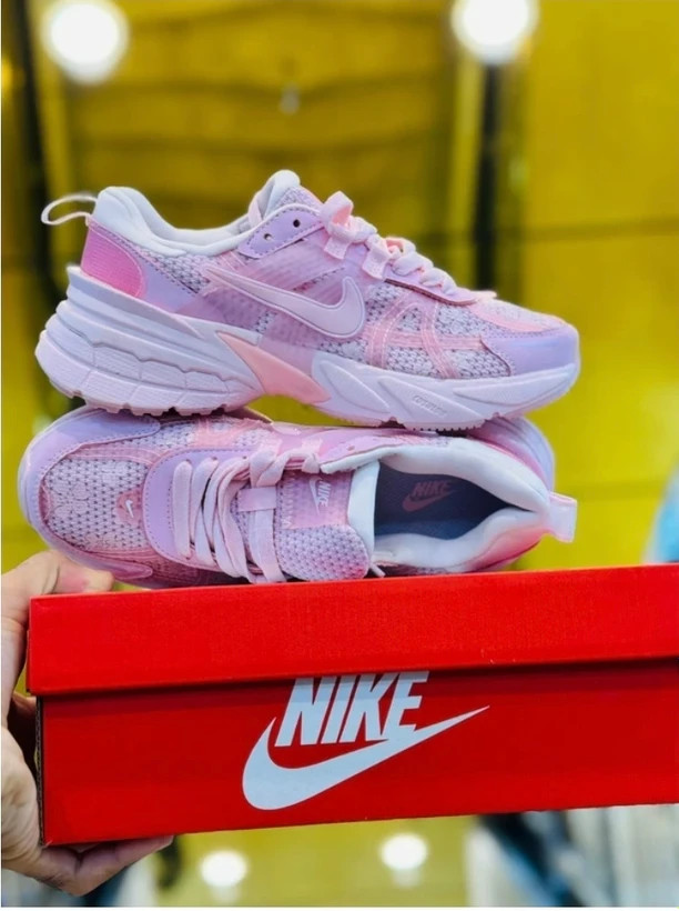 کتونی نایکی وی تو کی کیفیت مستر - سایز 36 تا 40 - Nike V2k Run
