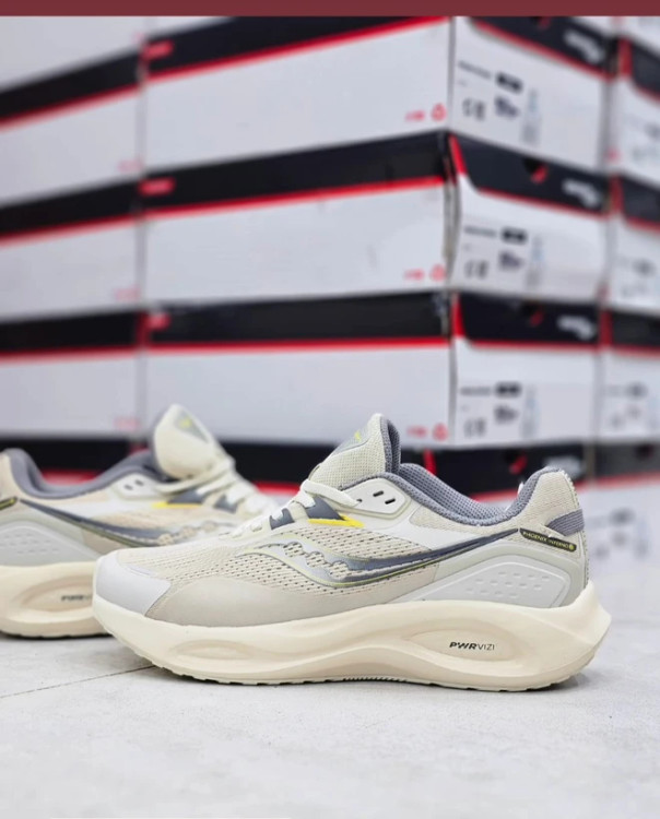 کتونی ساکونی فونیکس اینفرنو 3 کیفیت مستر - سایز 40 تا 45 - Saucony Phoenix Inferno 3