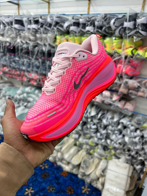 کتونی نایکی ایر زوم ومرو پلاس کیفیت مستر - سایز 37 تا 40 - Nike Air Zoom Vomero Plus