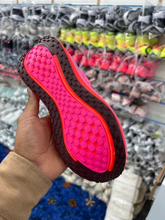 کتونی نایکی ایر زوم ومرو پلاس کیفیت مستر - سایز 37 تا 40 - Nike Air Zoom Vomero Plus