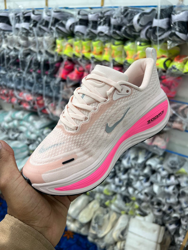 کتونی نایکی ایر زوم ومرو پلاس کیفیت مستر - سایز 37 تا 40 - Nike Air Zoom Vomero Plus