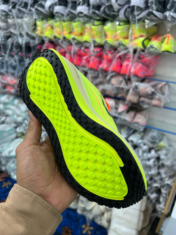 کتونی نایکی ایر زوم ومرو پلاس کیفیت مستر - سایز 37 تا 40 - Nike Air Zoom Vomero Plus